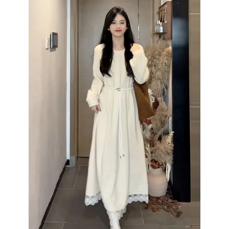 2026 Autumn and Winter New Fashion Paired with Outerwear and A Long Base Dress A High-end White French Style Dress for Women
2026 Autumn and Winter New Fashion Paired with Outerwear and A Long Base Dress A High-end White French Style Dress for Women