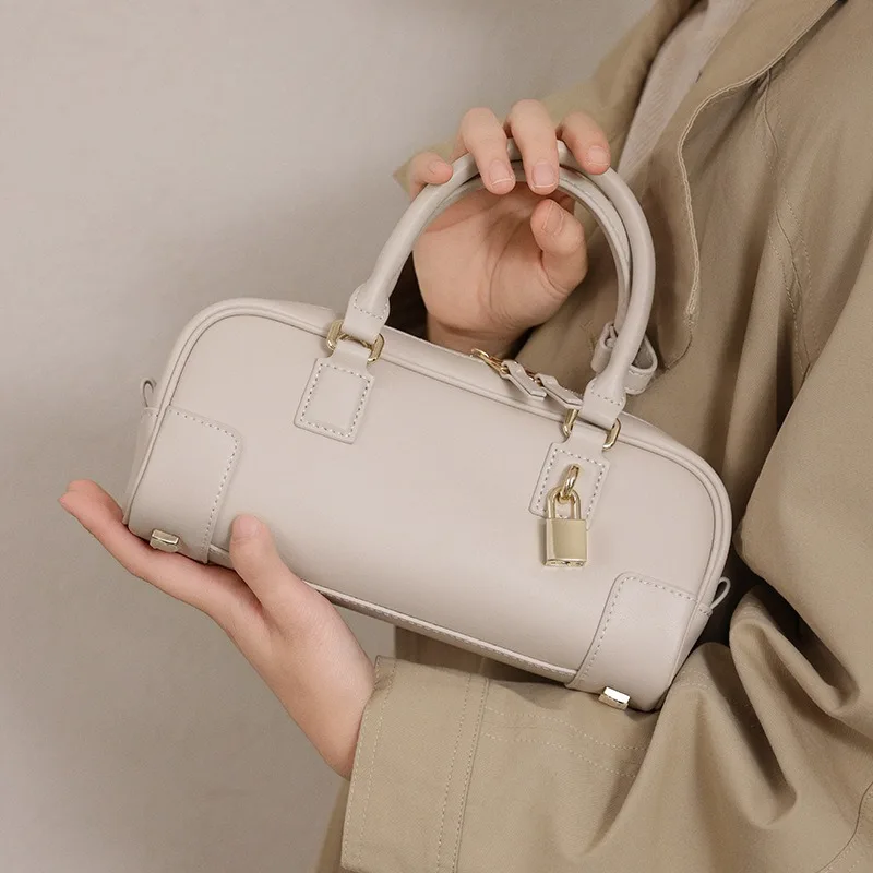 Genuine Leather Tote Bag for Women 2025 New Designer Luxury Boston Shoulder Bag Fashionable Crossbody Bags for Woman
Genuine Leather Tote Bag for Women 2025 New Designer Luxury Boston Shoulder Bag Fashionable Crossbody Bags for Woman