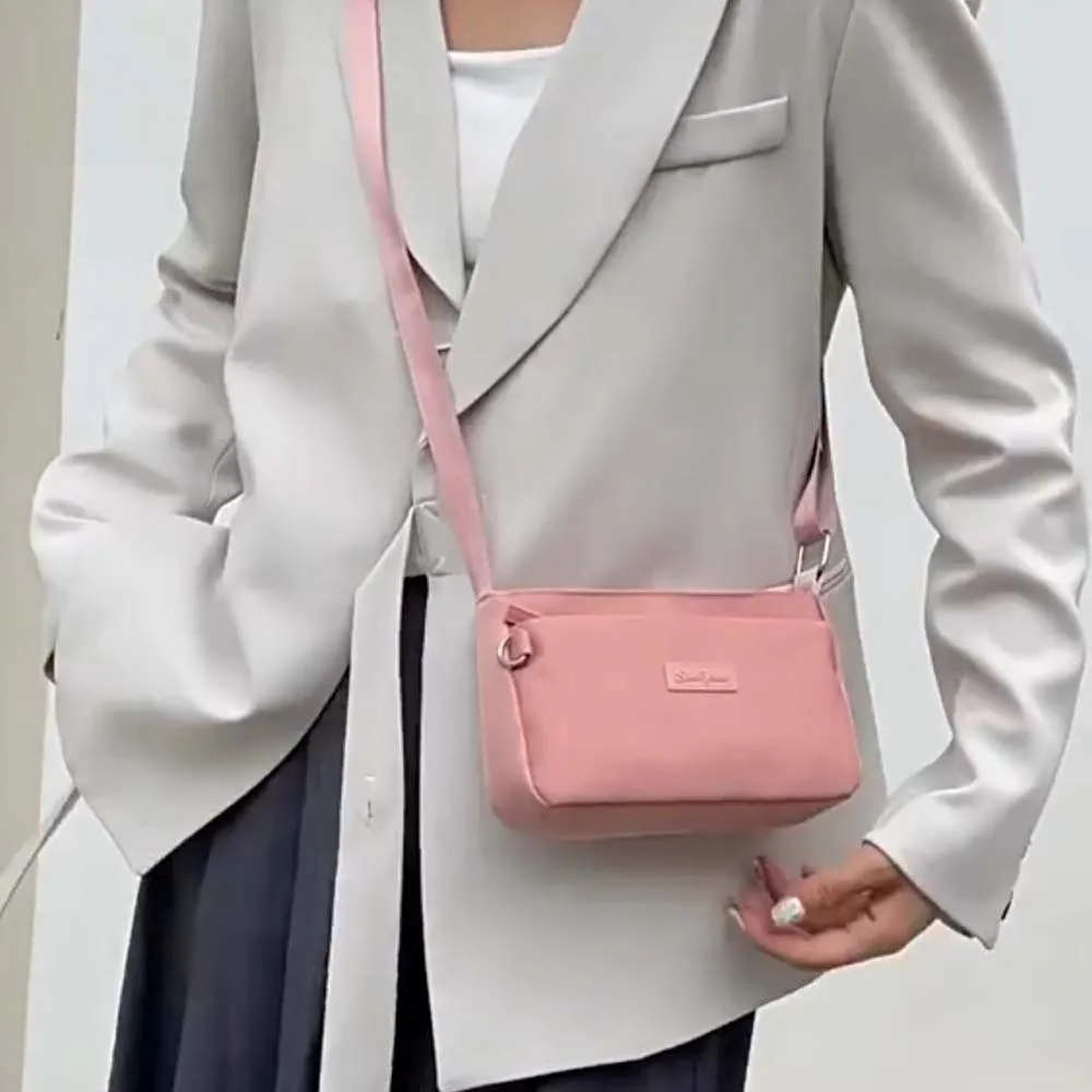 Adjustable Strap Nylon Square Bag Soft Solid Color Large Capacity Shoulder Bag Anti-splash Water Portable Casual Women Pouch
Adjustable Strap Nylon Square Bag Soft Solid Color Large Capacity Shoulder Bag Anti-splash Water Portable Casual Women Pouch