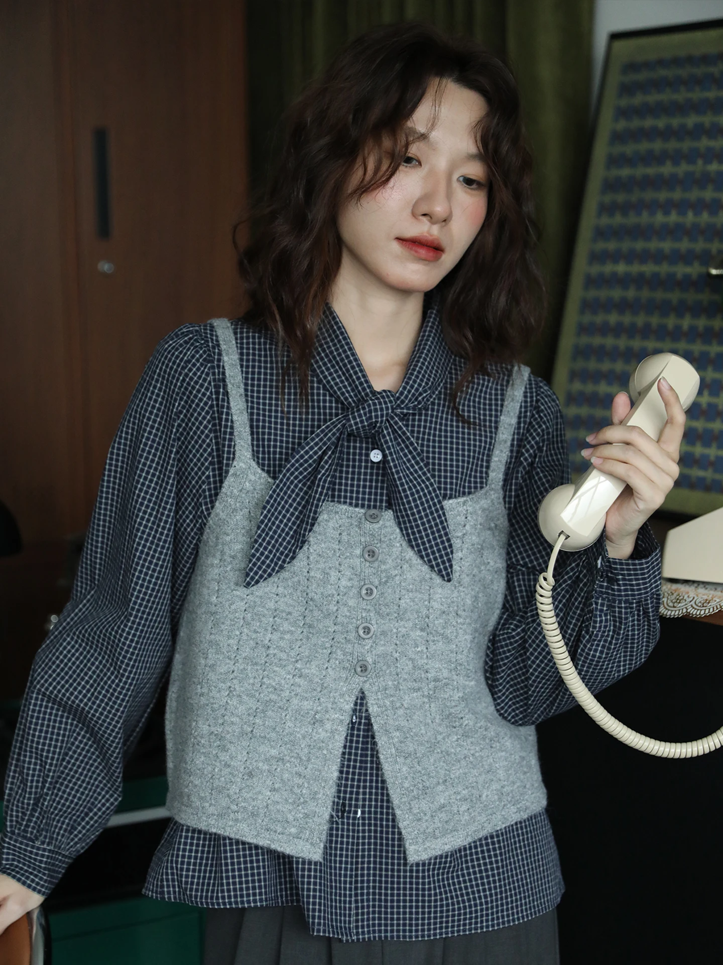 Simple Versatile Knitted Svel Vest Loose Open Cardigan Design Outerwear Base Layer Autumn Faion Women's Top
Simple Versatile Knitted Svel Vest Loose Open Cardigan Design Outerwear Base Layer Autumn Faion Women's Top