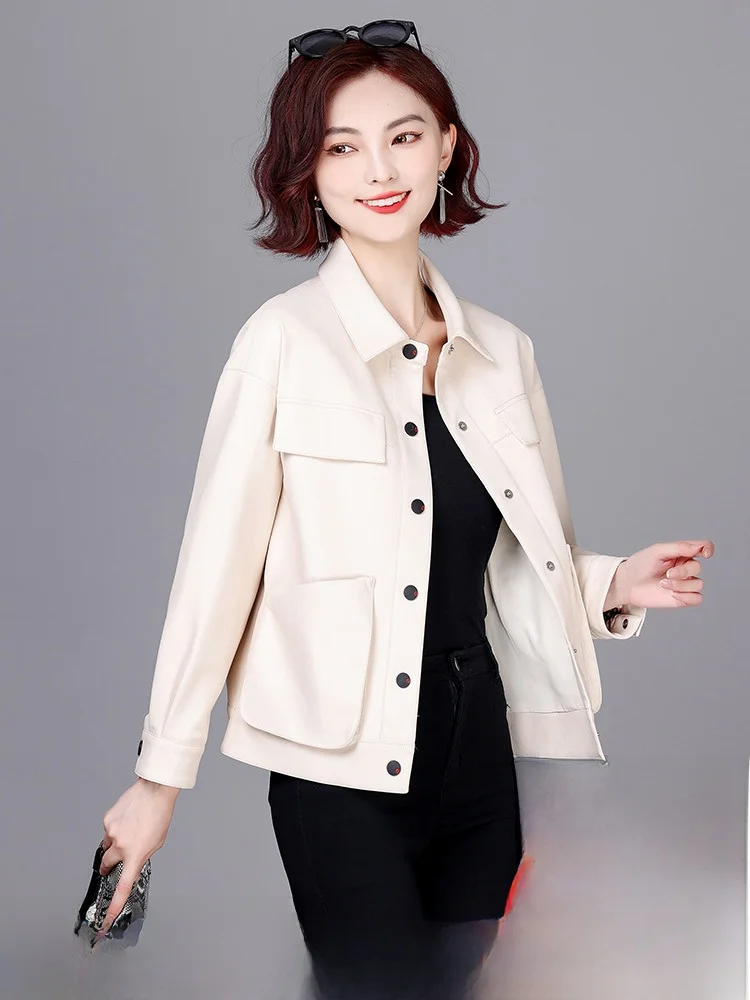 Женская куртка из натуральной кожи Ning, новая коллекция весна-осень 2024, из овчины, модная, свободного кроя, укороченная, стройнящая
Женская куртка из натуральной кожи Ning, новая коллекция весна-осень 2024, из овчины, модная, свободного кроя, укороченная, стройнящая