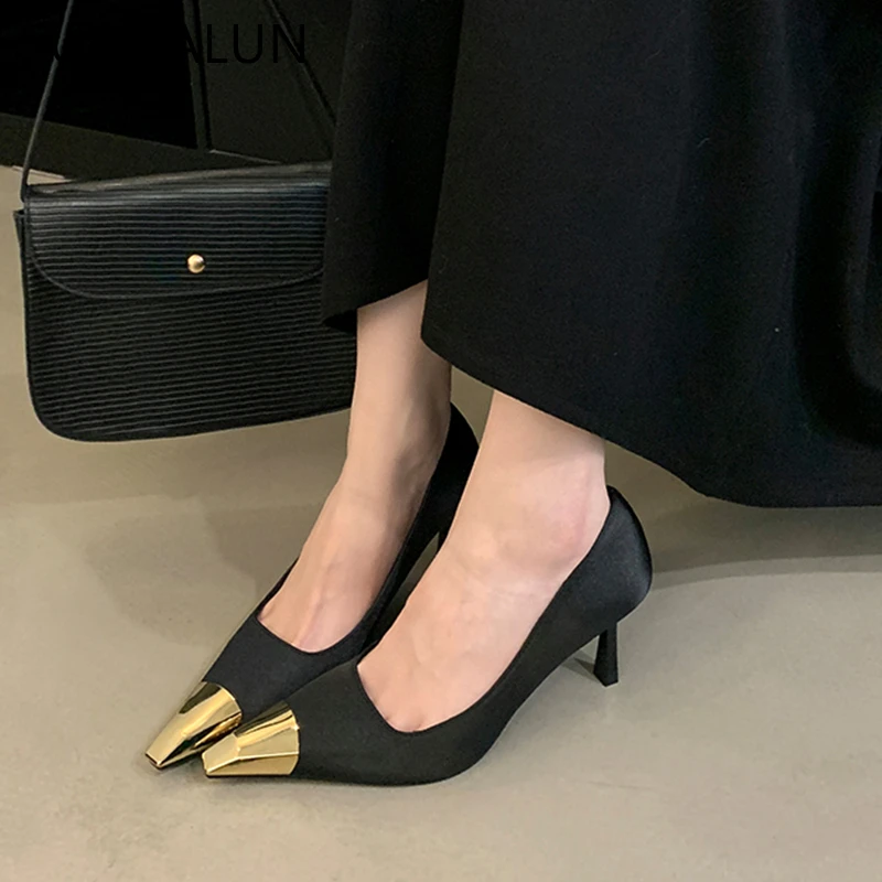 SUOJIALUN Brand Women Pumps Shoes Fashion Mix Color Ladies Elegant Boat Shoes Pointed Toe Shallow Slip On Thin High Heel Single
SUOJIALUN Brand Women Pumps Shoes Fashion Mix Color Ladies Elegant Boat Shoes Pointed Toe Shallow Slip On Thin High Heel Single
