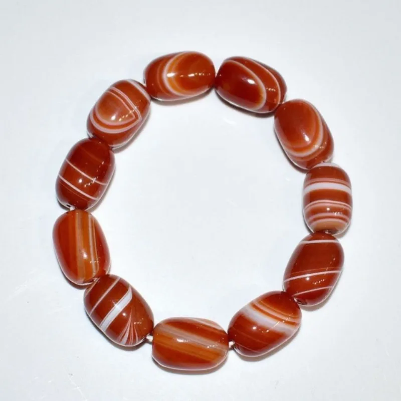 agate line bucket bead bracelet, agate striped Passepartout bracelet, silk agate bracelet.
agate line bucket bead bracelet, agate striped Passepartout bracelet, silk agate bracelet.
