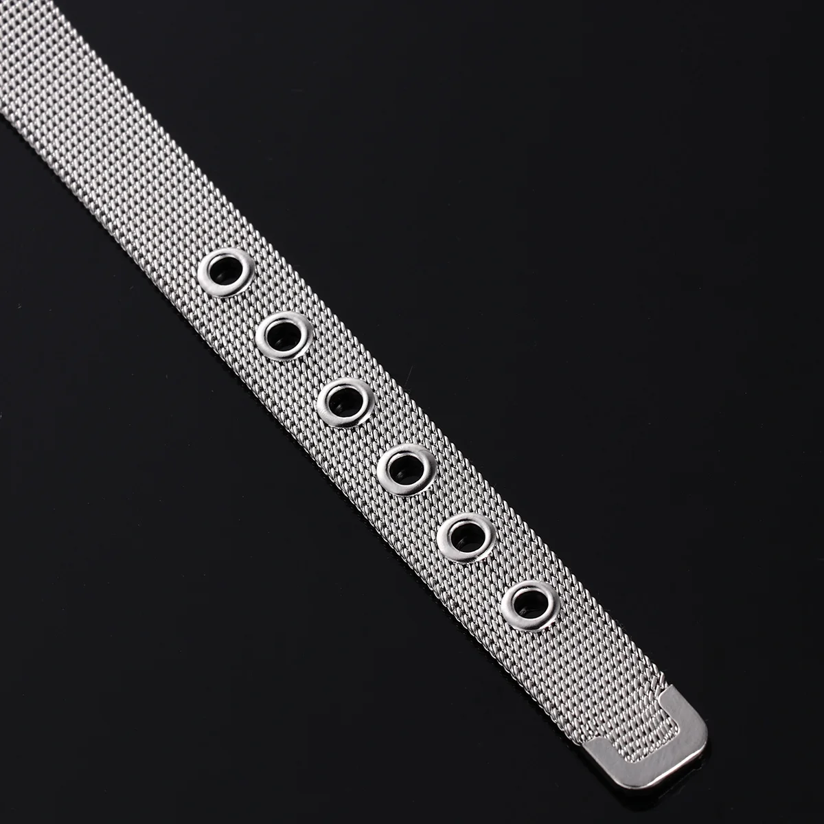 Fashion Vintage Women's Quartz Wrist Watch with Stainless Steel Alloy Band Black Dial Simple Elegant Daily Wear Timepiece
Fashion Vintage Women's Quartz Wrist Watch with Stainless Steel Alloy Band Black Dial Simple Elegant Daily Wear Timepiece