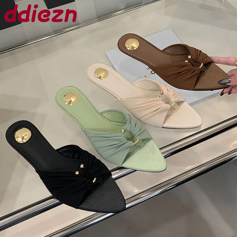 Low Heel Footwear Fashion Metal Women Slippers Shoes Pointed Toe Ladies Heeled Slippers Female Slides Sandals Shoes Pumps
Low Heel Footwear Fashion Metal Women Slippers Shoes Pointed Toe Ladies Heeled Slippers Female Slides Sandals Shoes Pumps