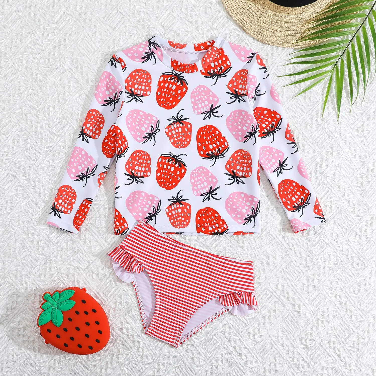 Summer Girls Two-piece Swimsuit Long Sleeve Cartoon Strawberry Print Sunscreen Quick-Dry Beachwear Baby Vacation Swimwear
Summer Girls Two-piece Swimsuit Long Sleeve Cartoon Strawberry Print Sunscreen Quick-Dry Beachwear Baby Vacation Swimwear