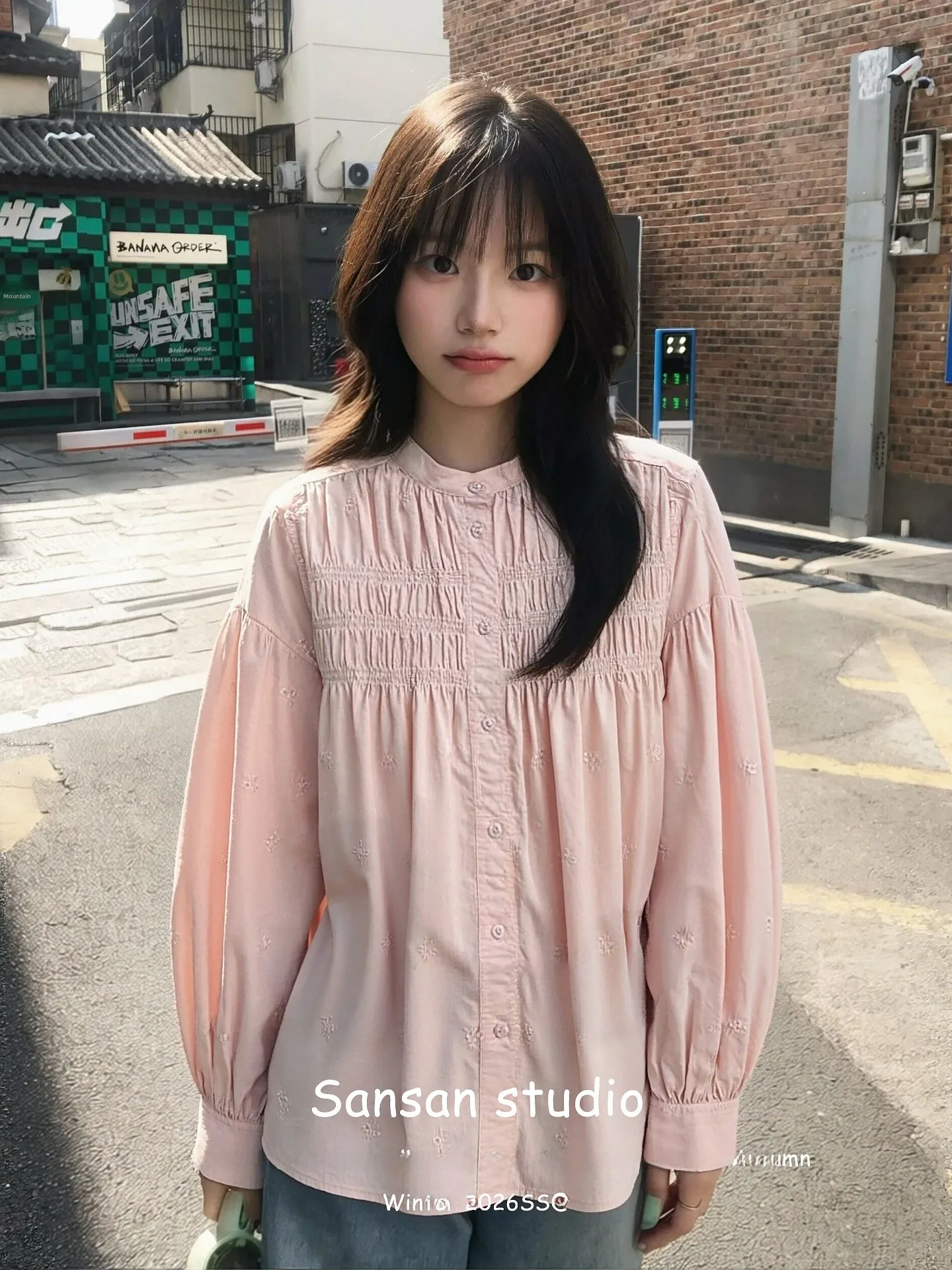 Розовая вышитая куртка-жакет с узлом для женщин, весенняя, с защитой от солнца, утягивающая, свободного кроя, в студенческом стиле
Розовая вышитая куртка-жакет с узлом для женщин, весенняя, с защитой от солнца, утягивающая, свободного кроя, в студенческом стиле