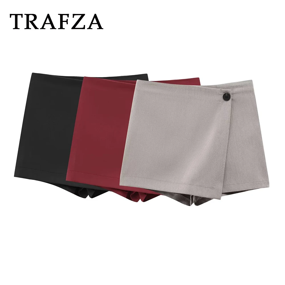 TRAFZA Fashion 2025 Summer Asymmetric Women Chic Solid Sexy Mini Shorts Button Zipper Sheath Shorts Female Skinny Shorts Skirts
TRAFZA Fashion 2025 Summer Asymmetric Women Chic Solid Sexy Mini Shorts Button Zipper Sheath Shorts Female Skinny Shorts Skirts