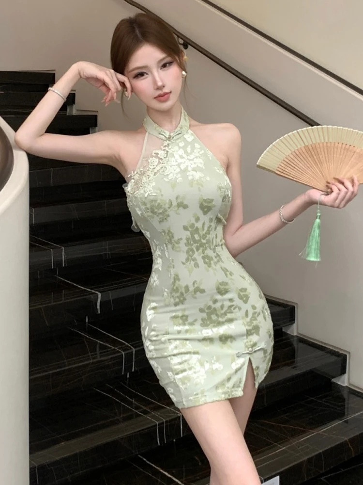 Sexy Embroidered Halter Neck Improved Dress High Waist Slit Slimming Bodycon Chinese Style Spring Summer Autumn Wom...
Sexy Embroidered Halter Neck Improved Dress High Waist Slit Slimming Bodycon Chinese Style Spring Summer Autumn Wom...