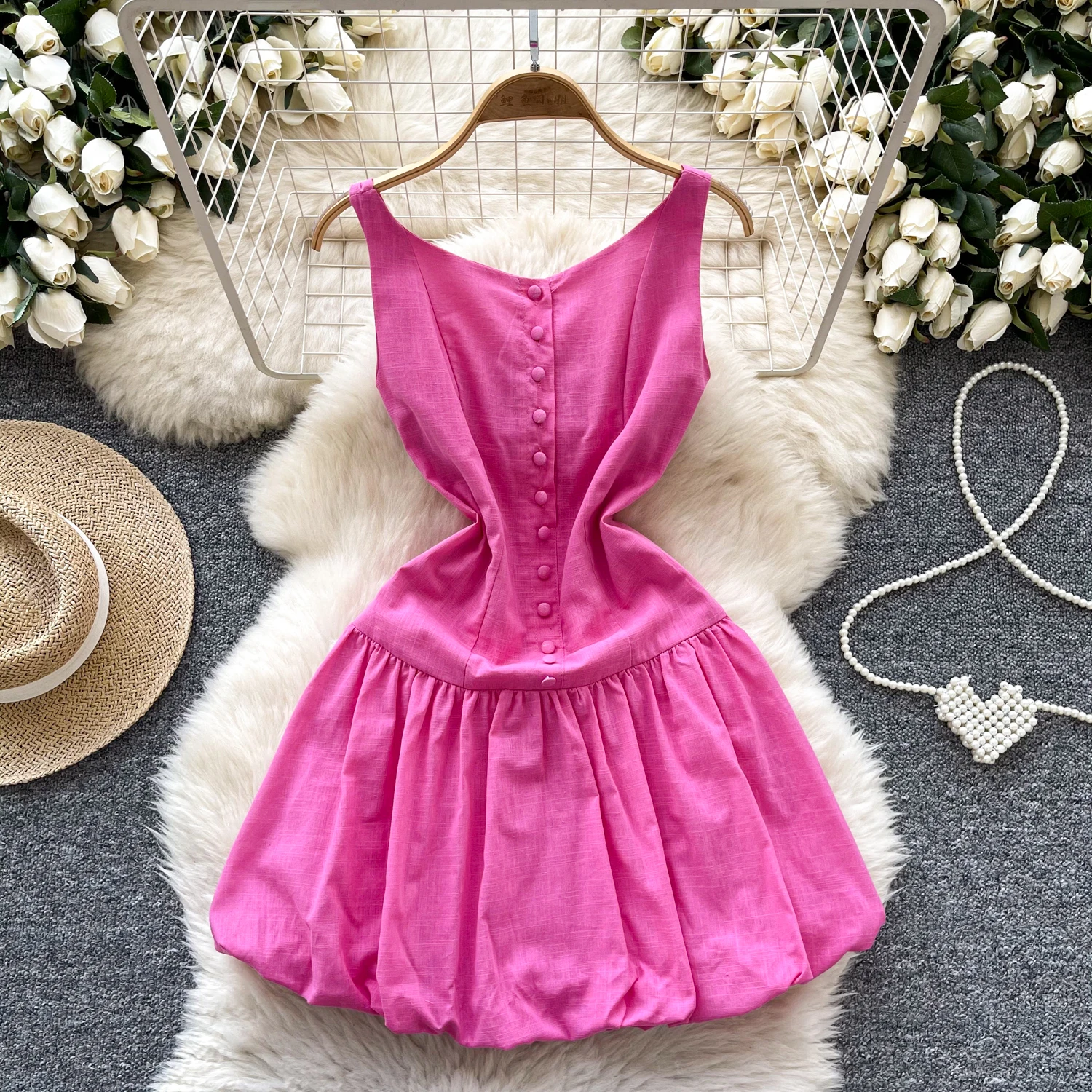 ALPHALMODA 2025 New, Cute Ball Gown Short Dress, Button Trims, Sleeveless Slim, Summer Sun Dress, for Women, Trendy Fit Flare
ALPHALMODA 2025 New, Cute Ball Gown Short Dress, Button Trims, Sleeveless Slim, Summer Sun Dress, for Women, Trendy Fit Flare