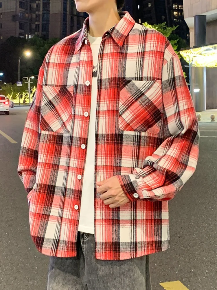 Мужская клетчатая рубашка-поло New 2025 Spring High Sensation Haome с отложным воротником в американском ретро-стиле, модная верхняя одежда на пуговицах
Мужская клетчатая рубашка-поло New 2025 Spring High Sensation Haome с отложным воротником в американском ретро-стиле, модная верхняя одежда на пуговицах