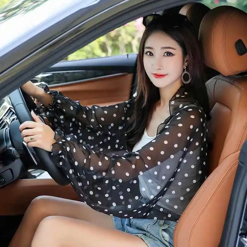 Sun Protection Shawl Cardigan Women's Long Sleeve Summer Driving Sleeve Cover Lightweight Ice Silk Hand Sleeve Sun Protection...
Sun Protection Shawl Cardigan Women's Long Sleeve Summer Driving Sleeve Cover Lightweight Ice Silk Hand Sleeve Sun Protection...