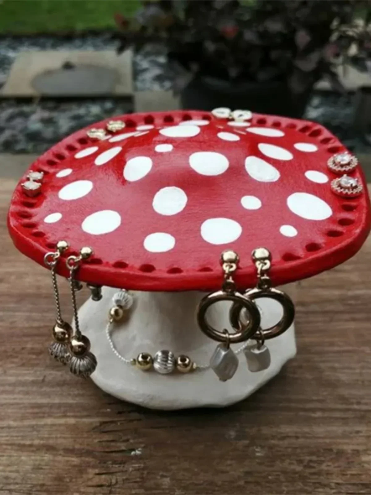 Mushroom Earring Frame Decorative Resin Crafts
Mushroom Earring Frame Decorative Resin Crafts