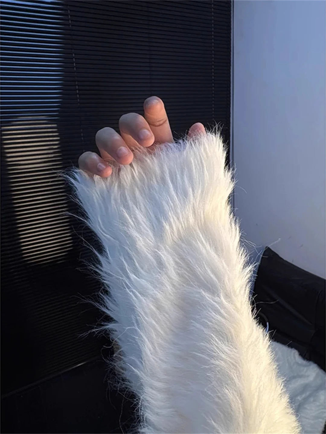 Мягкий вязаный свитер из плюшевой пряжи для мужчин, зимний, уютный, комфортный, укороченный, для пар, Cleanfit
Мягкий вязаный свитер из плюшевой пряжи для мужчин, зимний, уютный, комфортный, укороченный, для пар, Cleanfit