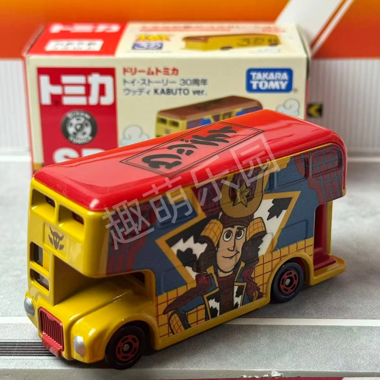Takara Tomy Dream Tomica SP Disney Toy Story, оригинальная коллекция, литая под давлением модель автомобиля из сплава Вуди, серия, подарки для мальчиков
Takara Tomy Dream Tomica SP Disney Toy Story, оригинальная коллекция, литая под давлением модель автомобиля из сплава Вуди, серия, подарки для мальчиков