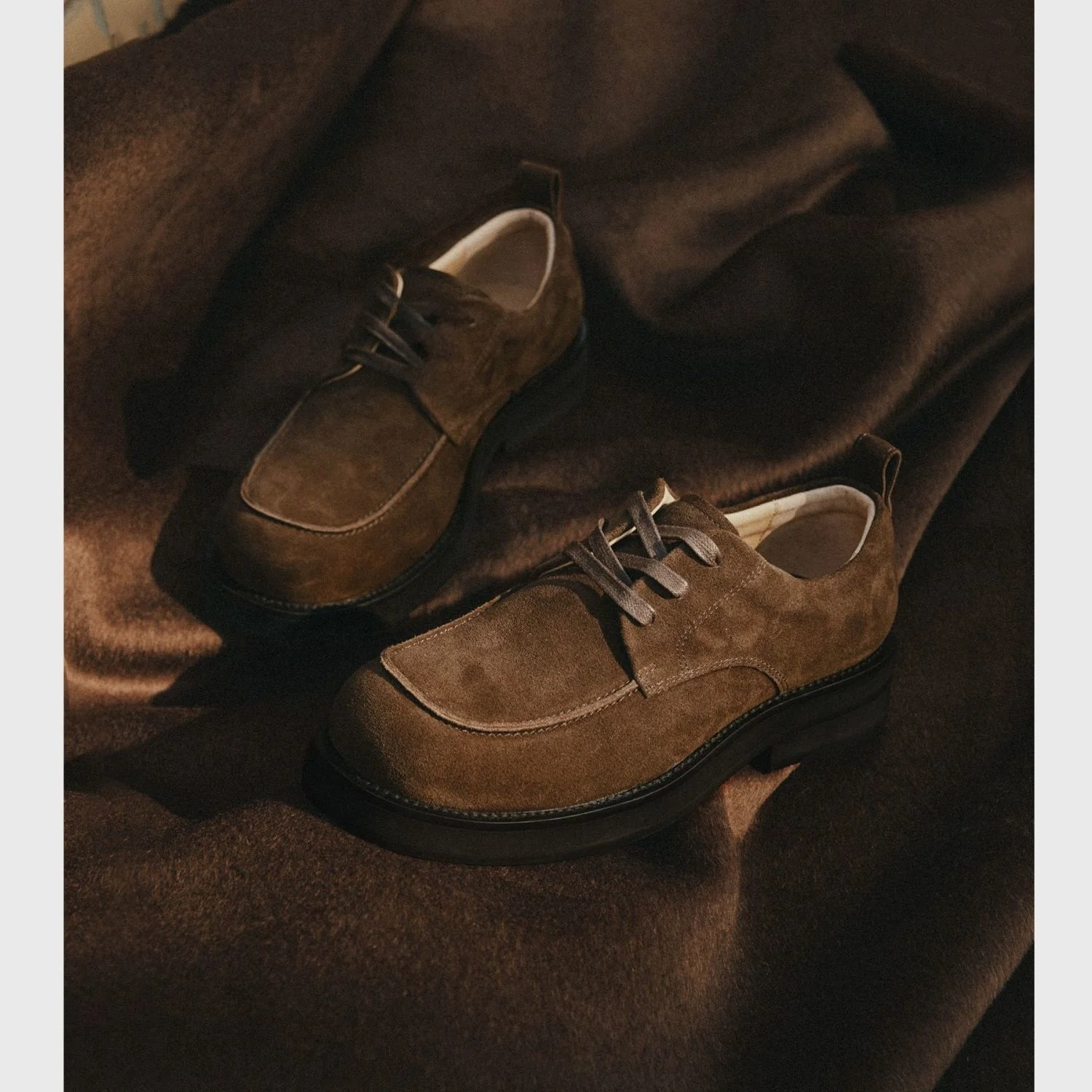 Casual Shoes Men's Trendy Style round Toe Commute Fashion Laced Thick Bottom Heightening Old Money Style Kangaroo Shoes
Casual Shoes Men's Trendy Style round Toe Commute Fashion Laced Thick Bottom Heightening Old Money Style Kangaroo Shoes