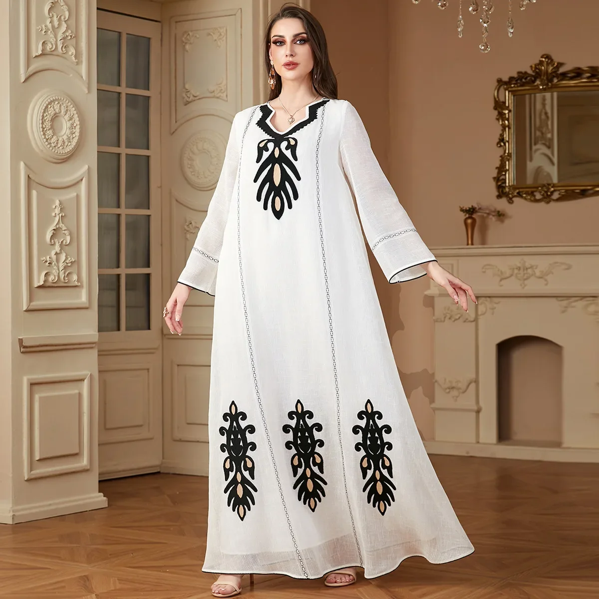 New Embroidery Abaya Women Maxi Dress Muslim Kaftan Dubai Turkey Robe Arabic Saudi Party Dress Caftan Marocain Femme Jalabiya
New Embroidery Abaya Women Maxi Dress Muslim Kaftan Dubai Turkey Robe Arabic Saudi Party Dress Caftan Marocain Femme Jalabiya