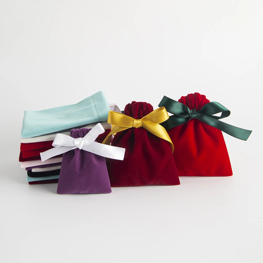 10pcs Bulk 10x12cm Jewelry Packing Ribbon Velvet Bags Gift Display Packing Storage Wedding Travel Candy Drawstring Dust Pouches
10pcs Bulk 10x12cm Jewelry Packing Ribbon Velvet Bags Gift Display Packing Storage Wedding Travel Candy Drawstring Dust Pouches
