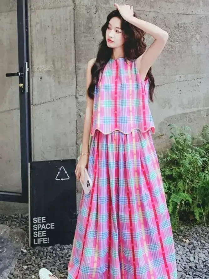 Unique Plaid Vest Wide Leg Pants Women's Spring Summer New Style Color Block Design Two Piece Set Korean Style Sweater
Unique Plaid Vest Wide Leg Pants Women's Spring Summer New Style Color Block Design Two Piece Set Korean Style Sweater