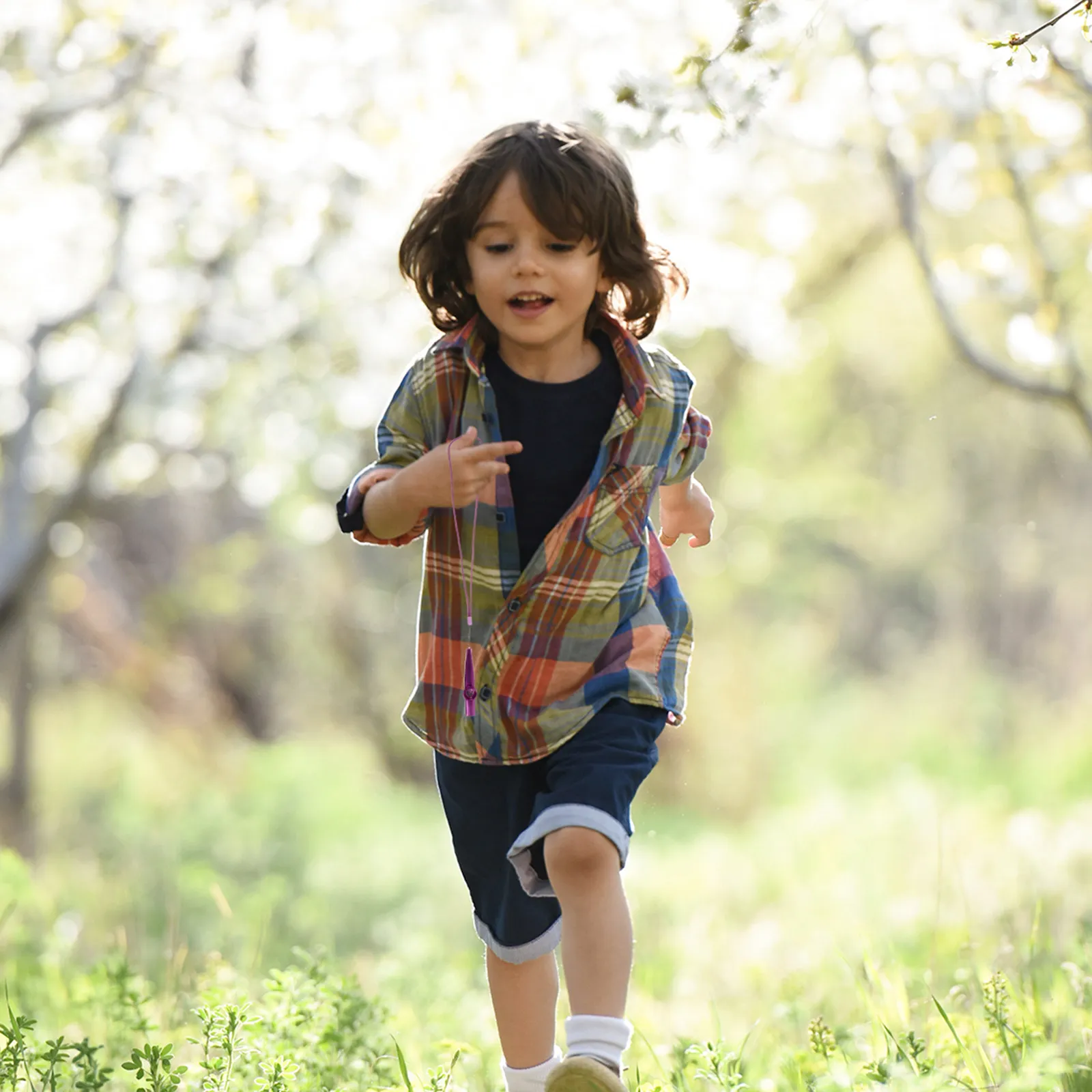 Набор из 6 металлических казу (музыкальный инструмент) разных цветов для детей, с веревкой для подвешивания, портативный, для раннего развития, веселый и творческий
Набор из 6 металлических казу (музыкальный инструмент) разных цветов для детей, с веревкой для подвешивания, портативный, для раннего развития, веселый и творческий