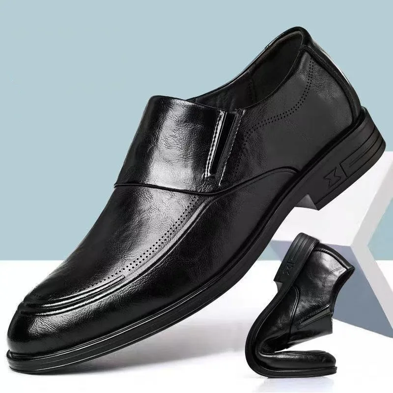 Men's casual shoes, versatile British-style business leather shoes, one-step dress shoes, wedding groom shoes
Men's casual shoes, versatile British-style business leather shoes, one-step dress shoes, wedding groom shoes
