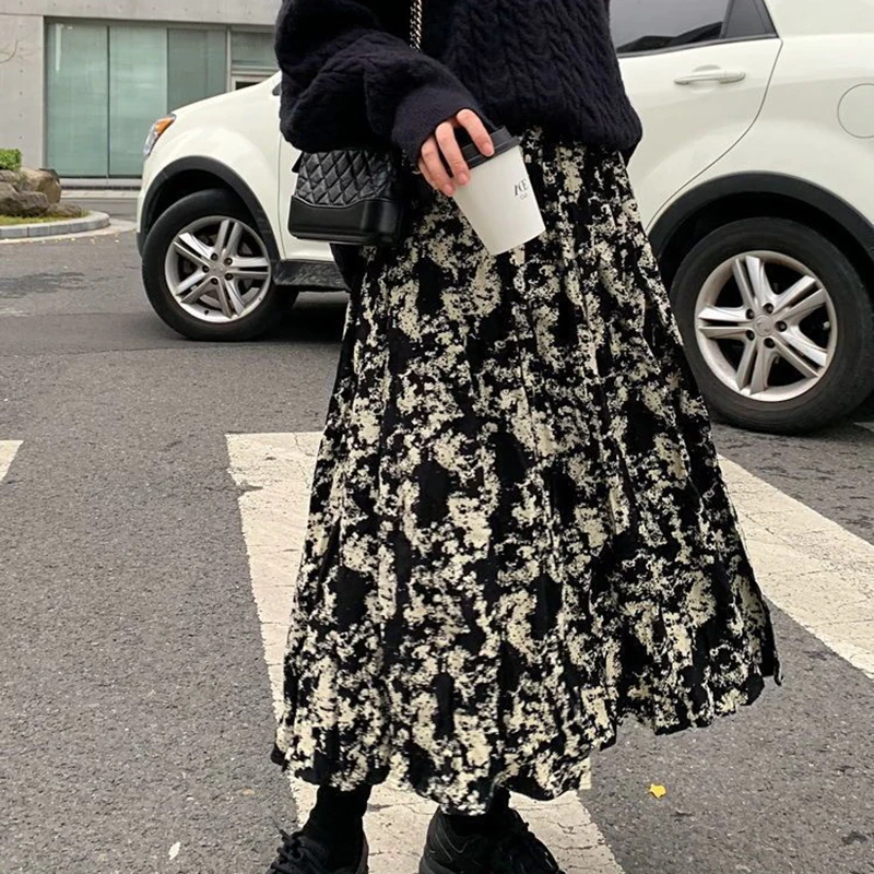 Vintage Print Skirts Women Autumn Korean Tie Dye A Line Skirt Korean Elegant Office Ladies Streetwear All Match Midi Skirt New
Vintage Print Skirts Women Autumn Korean Tie Dye A Line Skirt Korean Elegant Office Ladies Streetwear All Match Midi Skirt New