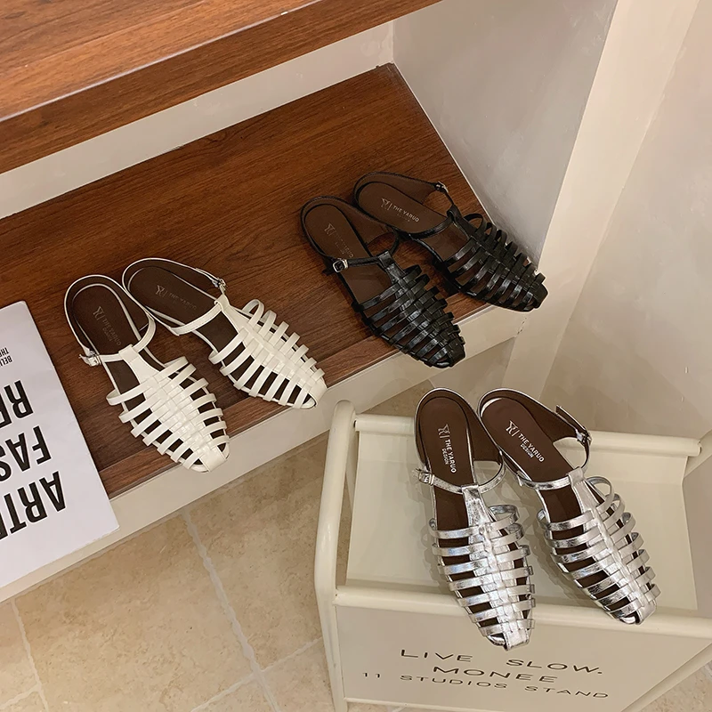 Hollow-out Woven Baotou Slippers for Women 2026 New Summer Square-toe Flat-sole Versatile Sandals
Hollow-out Woven Baotou Slippers for Women 2026 New Summer Square-toe Flat-sole Versatile Sandals