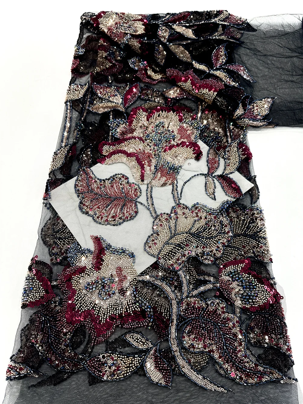 Luxurious Nigerian African Beaded Lace Fabric High Quality Sequins Embroidery African French Lace Fabric For Sewing Dress
Luxurious Nigerian African Beaded Lace Fabric High Quality Sequins Embroidery African French Lace Fabric For Sewing Dress