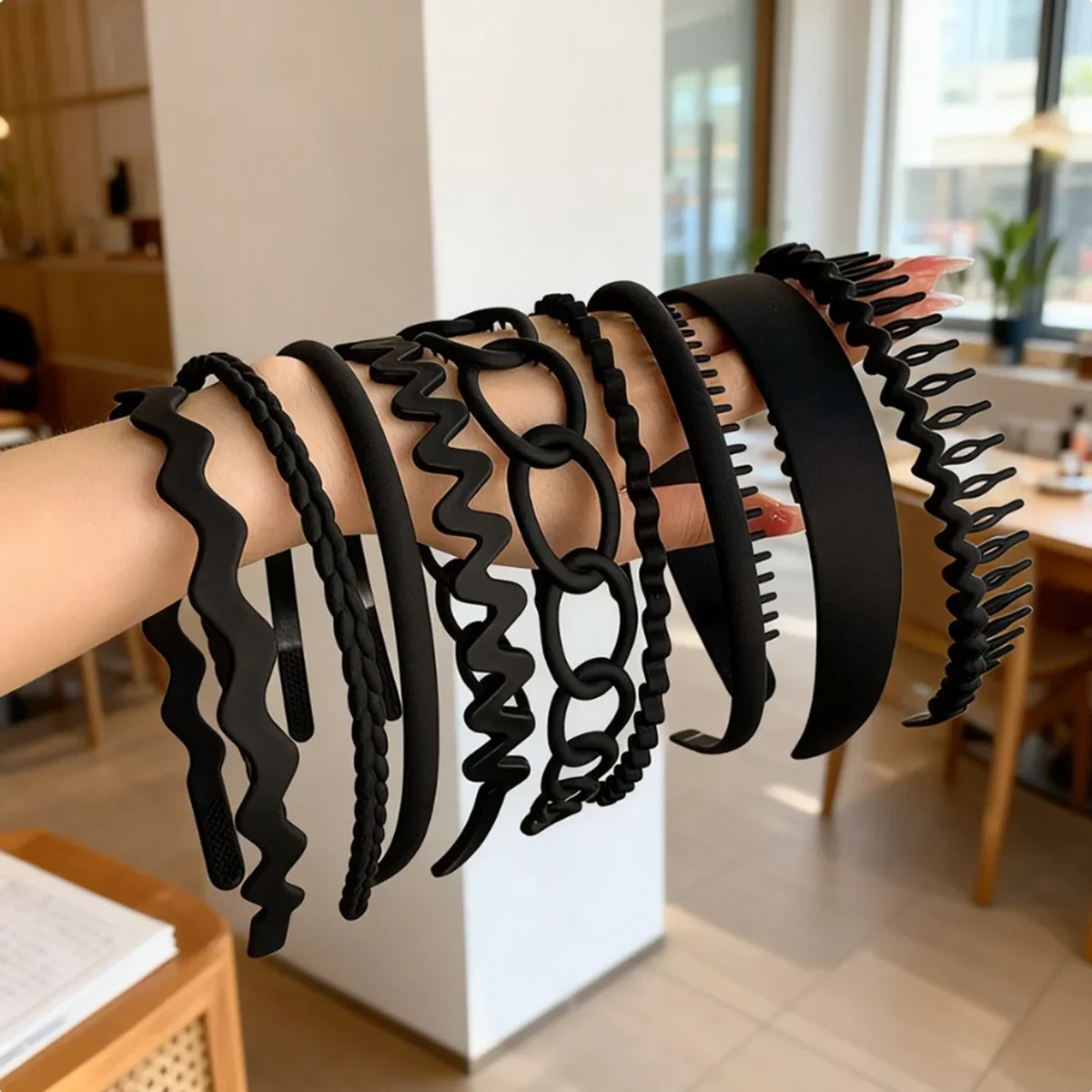 9-Piece Set of Simple and Stylish Matte Toothed Hairbands, Hair Tidying Headbands, Outdoor Hair Hoops, Hair Accessories, Fashionable Hair Ornaments
9-Piece Set of Simple and Stylish Matte Toothed Hairbands, Hair Tidying Headbands, Outdoor Hair Hoops, Hair Accessories, Fashionable Hair Ornaments