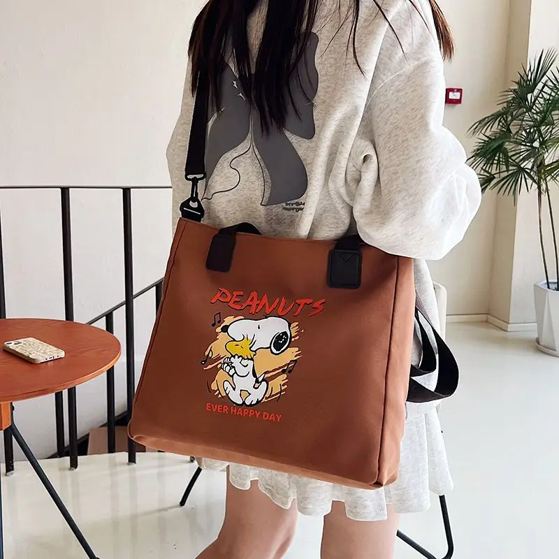 New MINISO Kawaii Anime Collection Snoopy Canvas Crossbody Bag Cartoon Cute Print Handbag Fashionable Large Capacity Canvas Bag
New MINISO Kawaii Anime Collection Snoopy Canvas Crossbody Bag Cartoon Cute Print Handbag Fashionable Large Capacity Canvas Bag