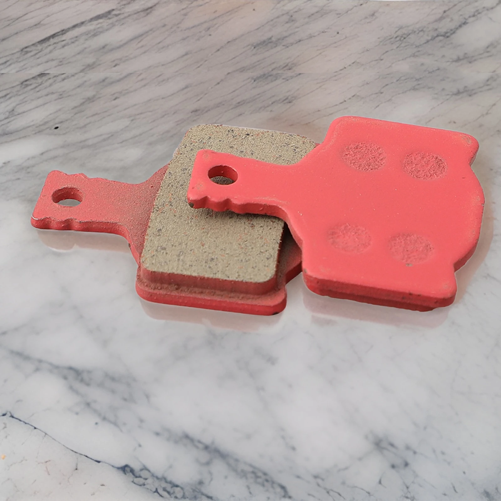 Increase your confidence in braking with Bike Bicycle Ceramics Disc Brake Pads for Magura MT2/MT4/MT6/MT8 DK 17
Increase your confidence in braking with Bike Bicycle Ceramics Disc Brake Pads for Magura MT2/MT4/MT6/MT8 DK 17