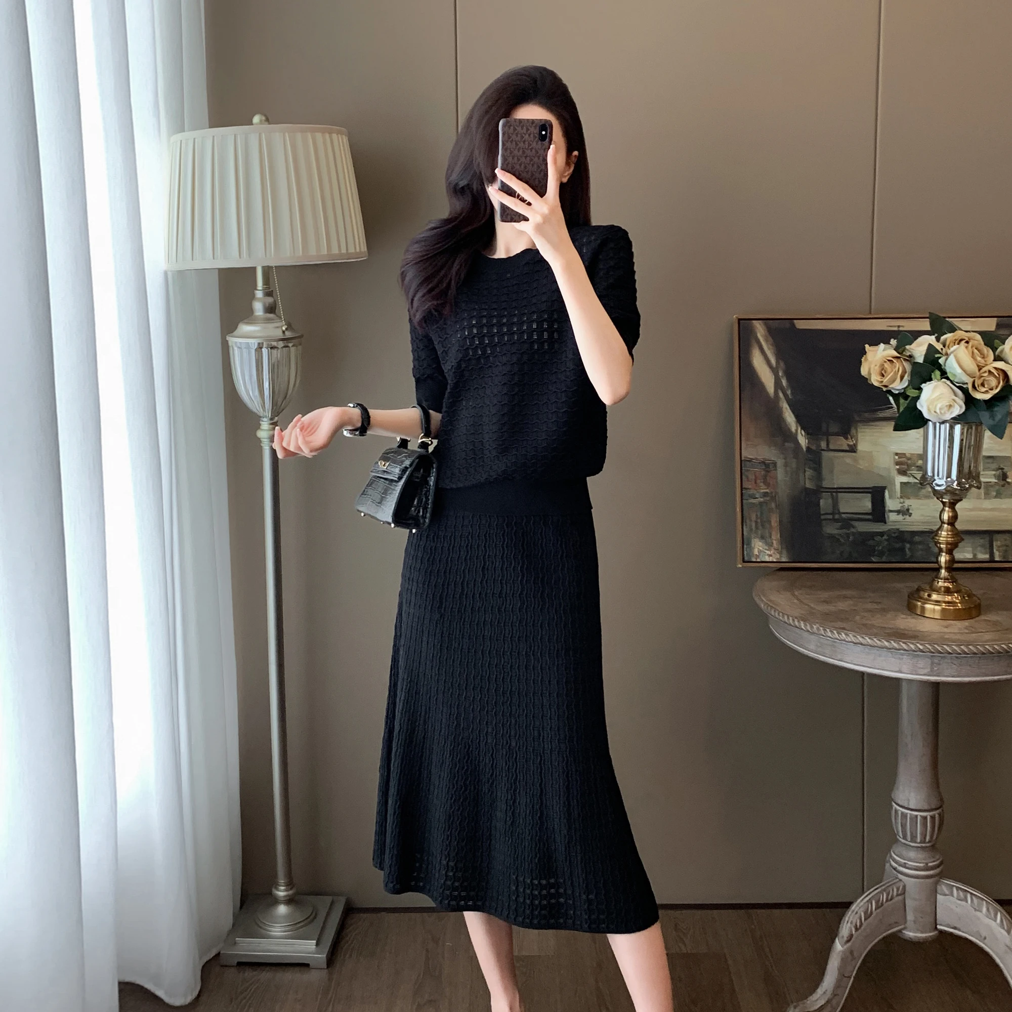 Women Knit Mesh Jacquard Skirts Outfits Hollow Out O-neck Short Sleeve Vest A-line Skirt Two Piece Sets Female Summer Outfit
Women Knit Mesh Jacquard Skirts Outfits Hollow Out O-neck Short Sleeve Vest A-line Skirt Two Piece Sets Female Summer Outfit