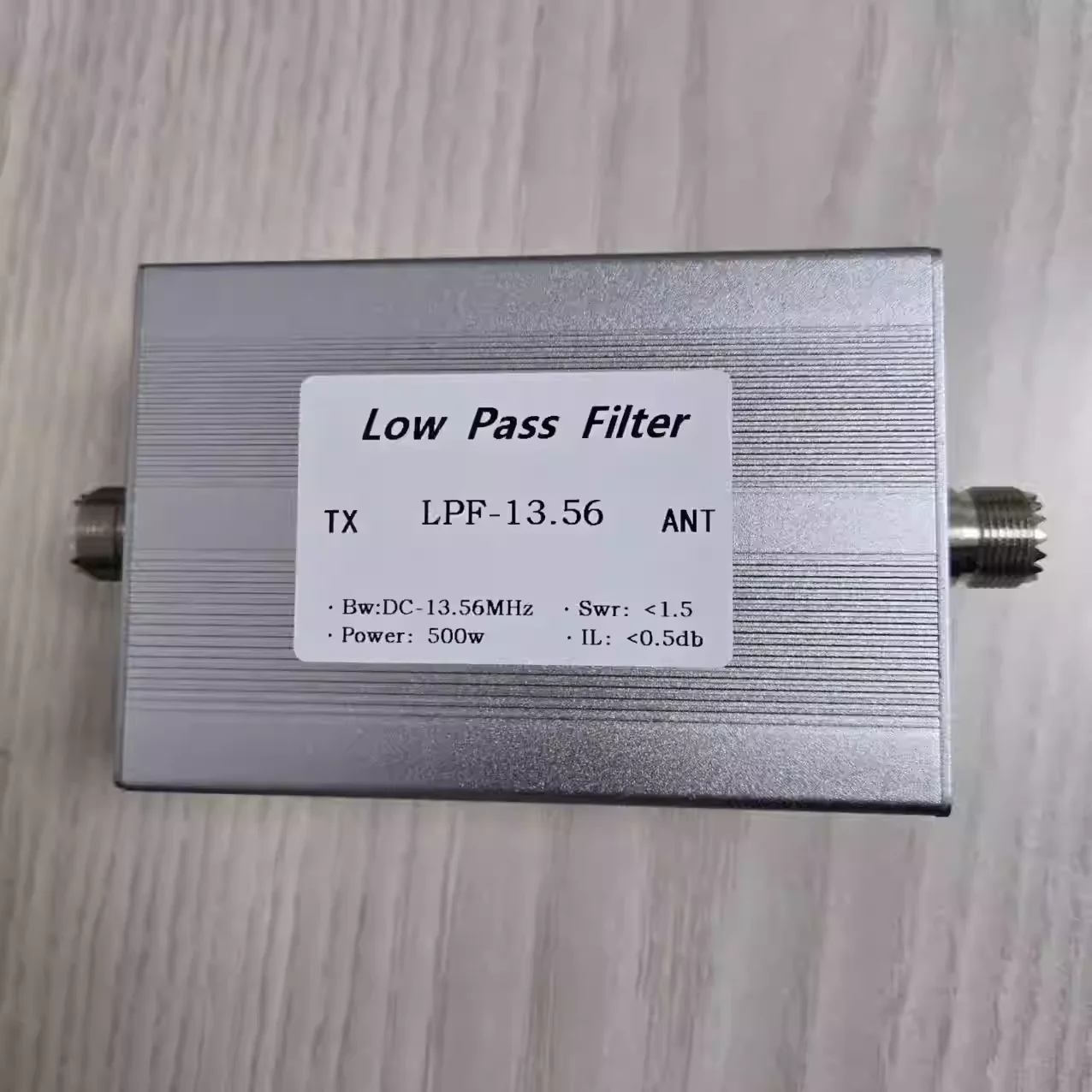Низкочастотный фильтр LPF-13.56M-500WM (LPF 500w M) для материнских плат, устраняющий гармоники.
Низкочастотный фильтр LPF-13.56M-500WM (LPF 500w M) для материнских плат, устраняющий гармоники.