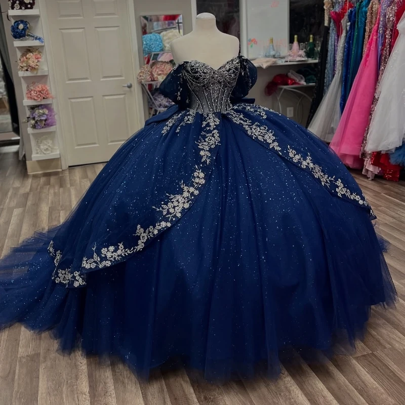 Navy Blue Shiny Quinceanera Dresses Ball Gown Off Shoulder Applique Beading Crystal Tull Party Birthday Sweet 16 Dress Vestidos
Navy Blue Shiny Quinceanera Dresses Ball Gown Off Shoulder Applique Beading Crystal Tull Party Birthday Sweet 16 Dress Vestidos