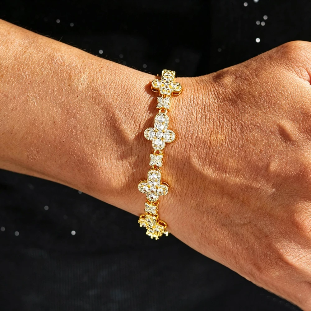 2026 New Hip Hop Fashion Men Women Hot Jewelry Paved Bling 5A CZ Star Cross Charm Shiny Cuban Chain Bracelet Wholesale
2026 New Hip Hop Fashion Men Women Hot Jewelry Paved Bling 5A CZ Star Cross Charm Shiny Cuban Chain Bracelet Wholesale