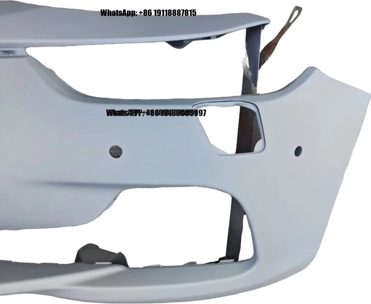 The Front Bumper of the High-quality OriginalGhibli 673001803 Car
The Front Bumper of the High-quality OriginalGhibli 673001803 Car