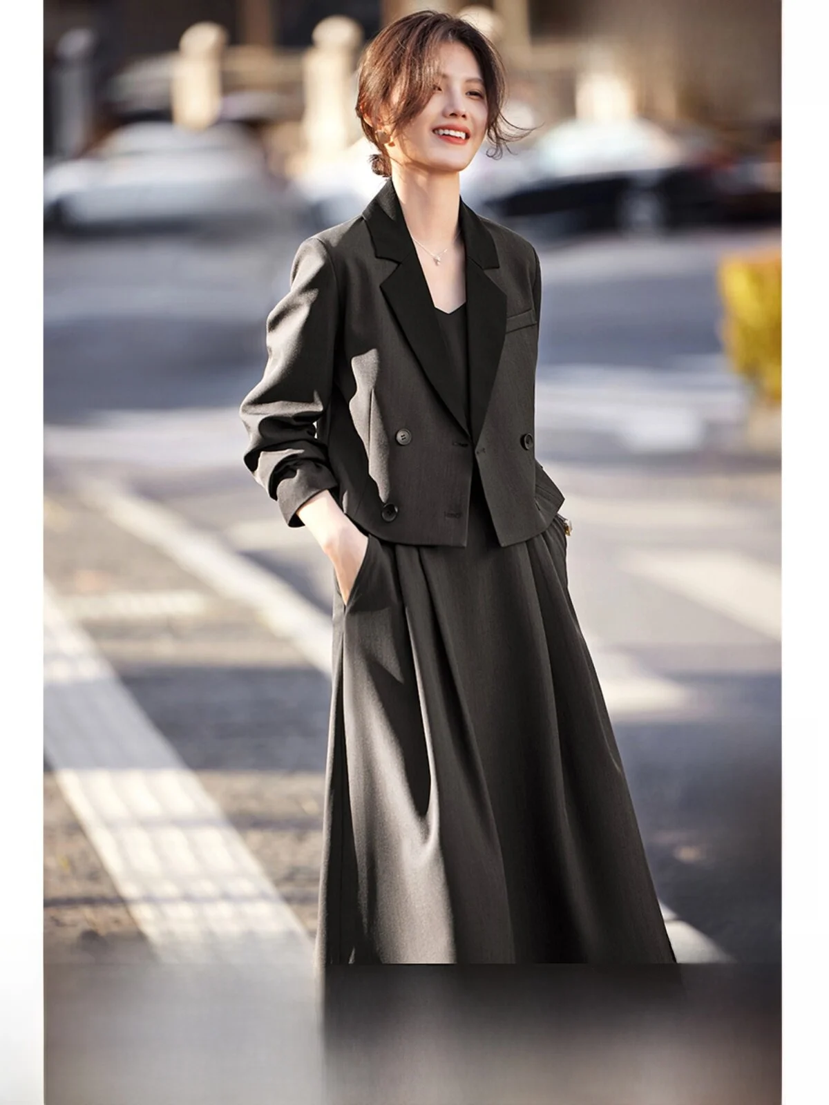 XWI Casual Suit Jacket Set Elegant Commute Style Polyester Long Sleeve Single Button Closure Pure Color for Women 35-39 Years...
XWI Casual Suit Jacket Set Elegant Commute Style Polyester Long Sleeve Single Button Closure Pure Color for Women 35-39 Years...