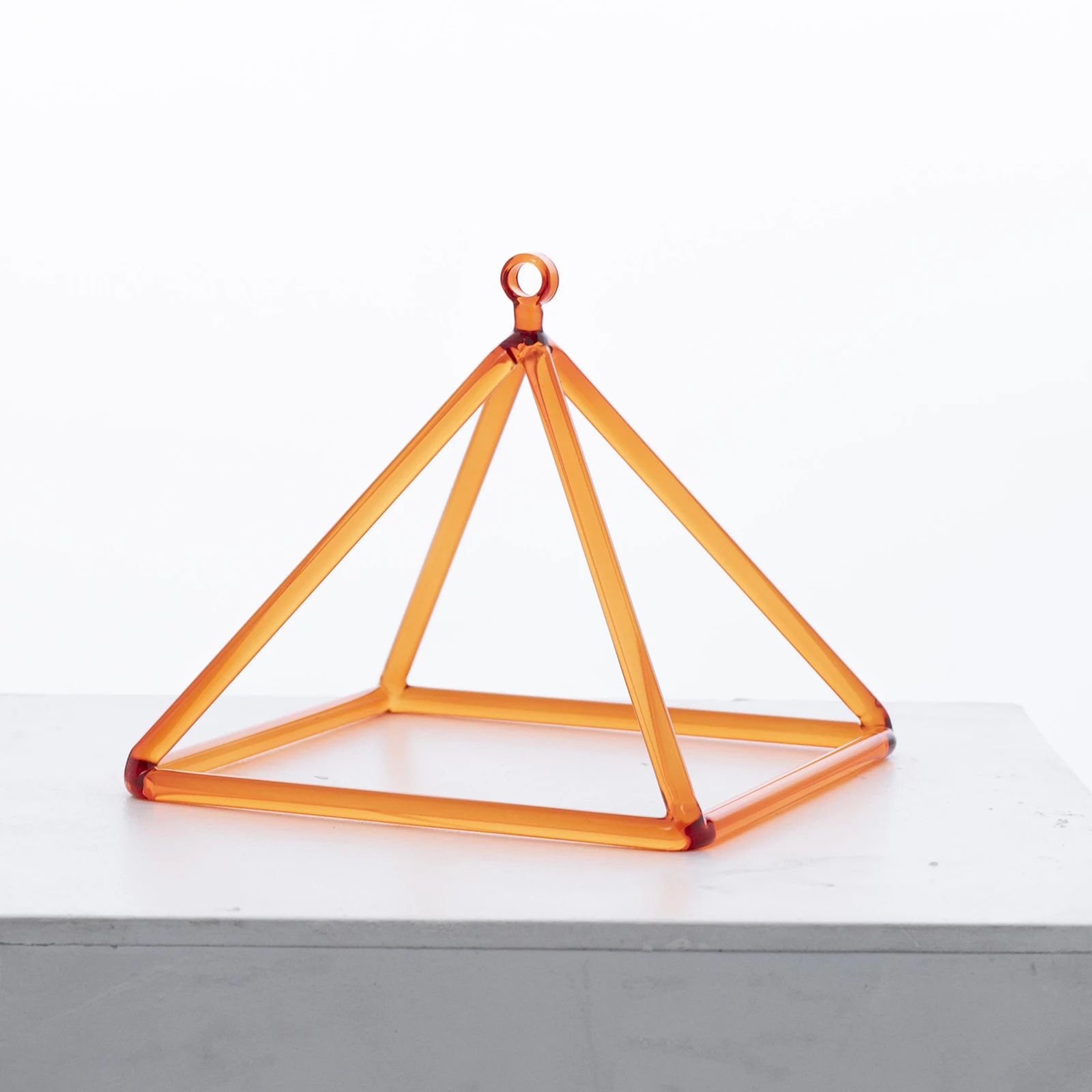 Hye-eun 3-9inch Orange Clear Crystal Singing Pyramid Sound Energy Healing Instruments Quartz Triangular Tower Yoga Meditation
Hye-eun 3-9inch Orange Clear Crystal Singing Pyramid Sound Energy Healing Instruments Quartz Triangular Tower Yoga Meditation