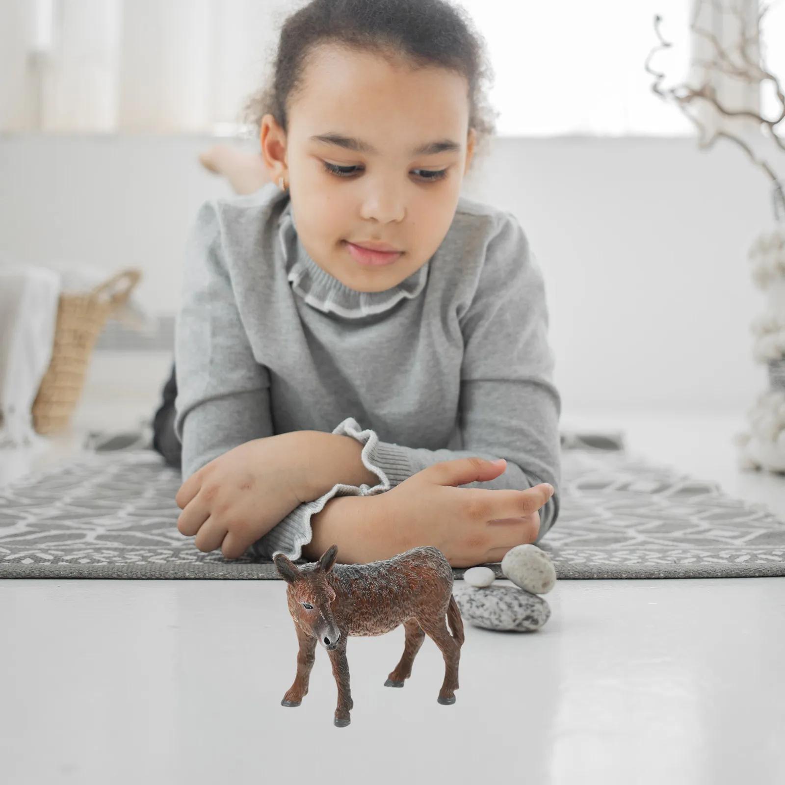 Lifelike Solid Plastic Donkey Figure for Classroom Teaching Home Decoration Photography Display Animal Education Tool Farm
Lifelike Solid Plastic Donkey Figure for Classroom Teaching Home Decoration Photography Display Animal Education Tool Farm