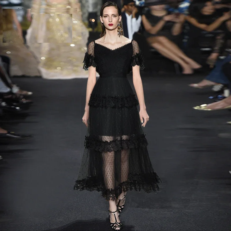 New Fashion Runway Summer Women V-neck Backless Mesh Dots Print Lace Patchwork Sexy Black Elegant Party Dress
New Fashion Runway Summer Women V-neck Backless Mesh Dots Print Lace Patchwork Sexy Black Elegant Party Dress