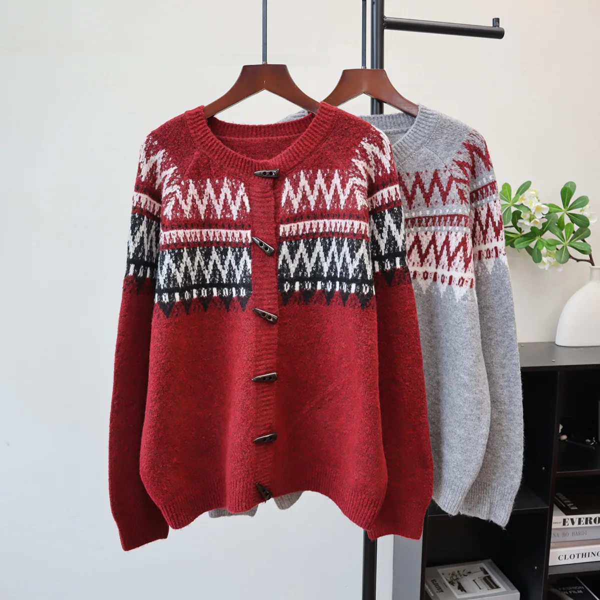 Women Cardigan Sweaters Coats Round Neck Print Jackets Full Sleeve Jumpers Y2k Streetwear Elegant Knit Work Autumn Winter
Women Cardigan Sweaters Coats Round Neck Print Jackets Full Sleeve Jumpers Y2k Streetwear Elegant Knit Work Autumn Winter