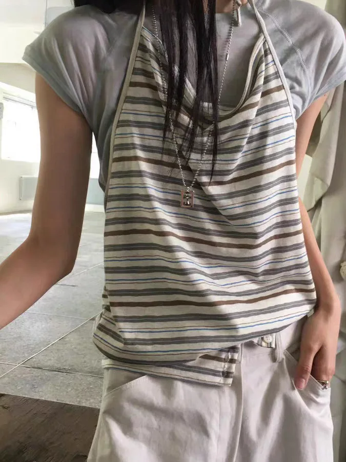 Women's round Neck Short Sleeve Striped Tank Top And T-Shirt Two-Piece Set Neck Hanging Design Fashionable Summer Outfit
Women's round Neck Short Sleeve Striped Tank Top And T-Shirt Two-Piece Set Neck Hanging Design Fashionable Summer Outfit