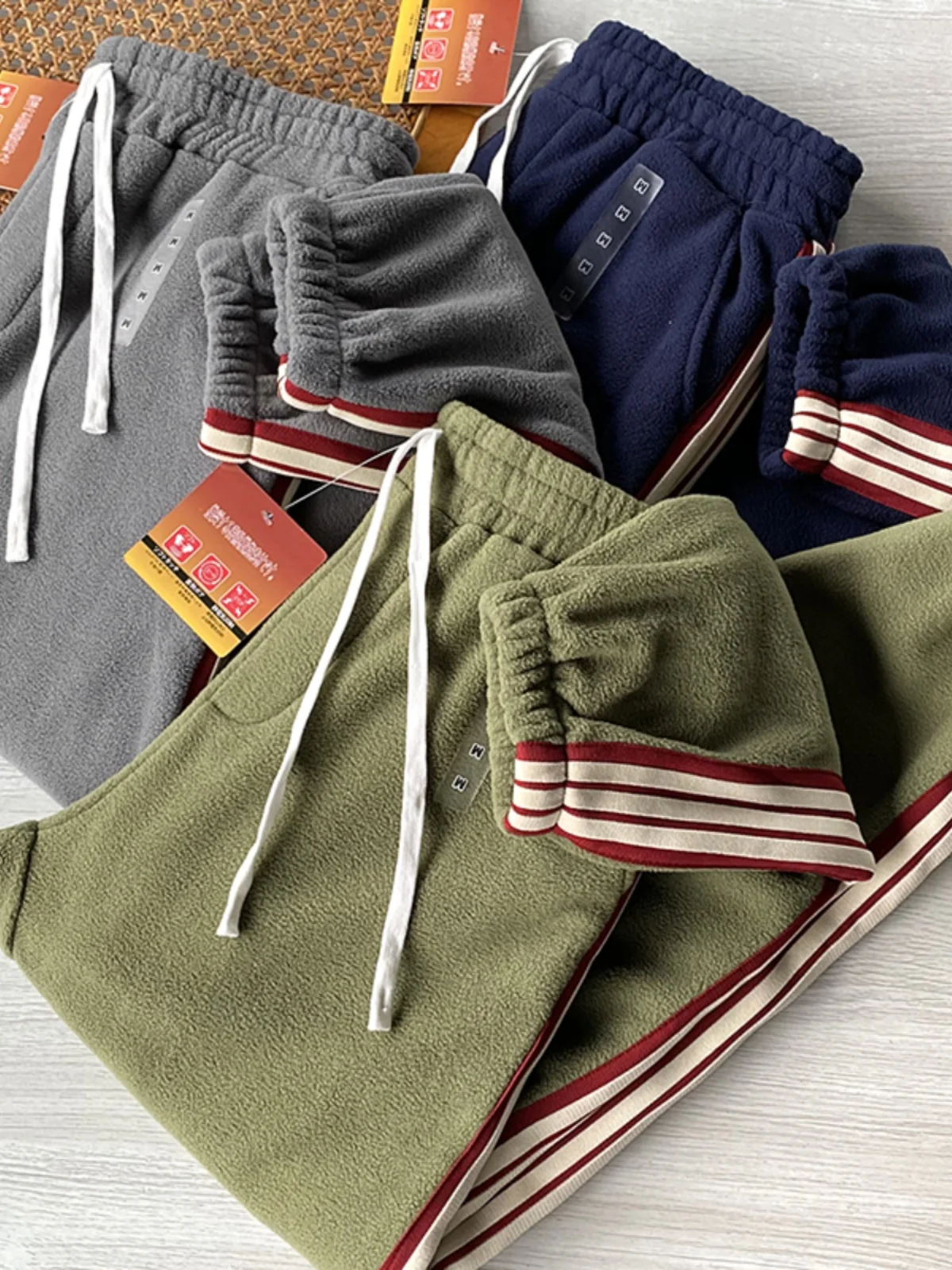 Двусторонние спортивные штаны Fce Dstring, зимние повседневные брюки, молодежные длинные брюки активного цвета
Двусторонние спортивные штаны Fce Dstring, зимние повседневные брюки, молодежные длинные брюки активного цвета