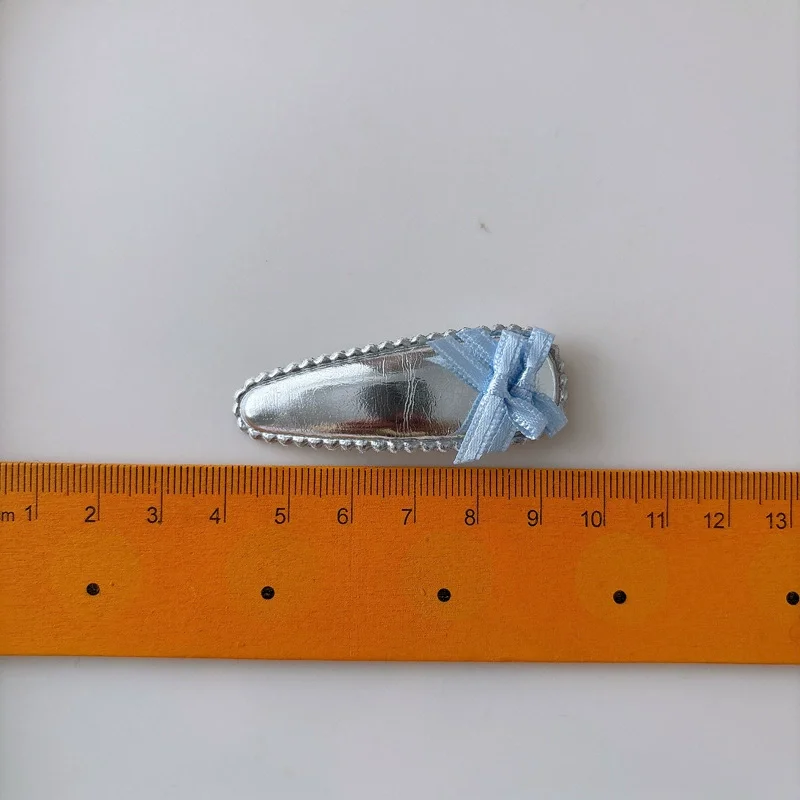 Korean Sweet Silver Leather Barrettes Blue Star Sequins Kids Hair Clips Side Bow Decor Accessories Headwear
Korean Sweet Silver Leather Barrettes Blue Star Sequins Kids Hair Clips Side Bow Decor Accessories Headwear