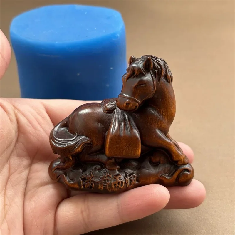 6 см силиконовая форма для скульптуры лошади, сделай сам, ароматерапия, гипсовая свеча, форма для мыла, подарок ручной работы, который символизирует хорошие пожелания
6 см силиконовая форма для скульптуры лошади, сделай сам, ароматерапия, гипсовая свеча, форма для мыла, подарок ручной работы, который символизирует хорошие пожелания