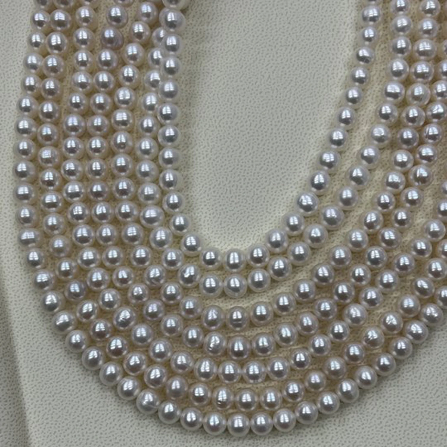 Натуральный пресноводный жемчуг 7-8 мм, круглой формы, белый, для ожерелий, полуфабрикаты, барокко, материалы для DIY, аксессуары, оптовая продажа ювелирных изделий
Натуральный пресноводный жемчуг 7-8 мм, круглой формы, белый, для ожерелий, полуфабрикаты, барокко, материалы для DIY, аксессуары, оптовая продажа ювелирных изделий