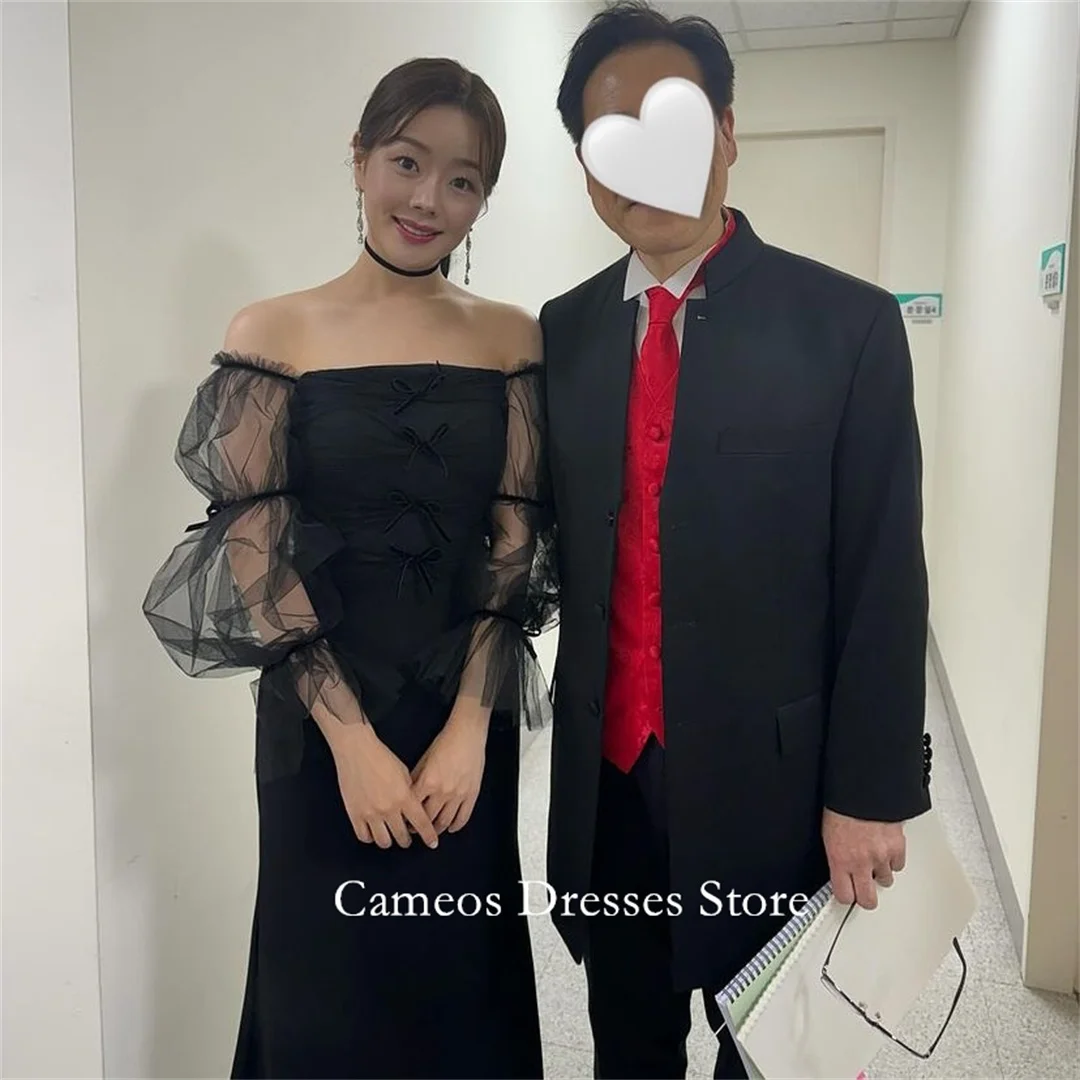 SONDR Korea Off the Shoulder Evening Dress Customized Formal Prom Dress Satin Black Crepe 웨딩드레스 Occasion Party Evening Gown
SONDR Korea Off the Shoulder Evening Dress Customized Formal Prom Dress Satin Black Crepe 웨딩드레스 Occasion Party Evening Gown