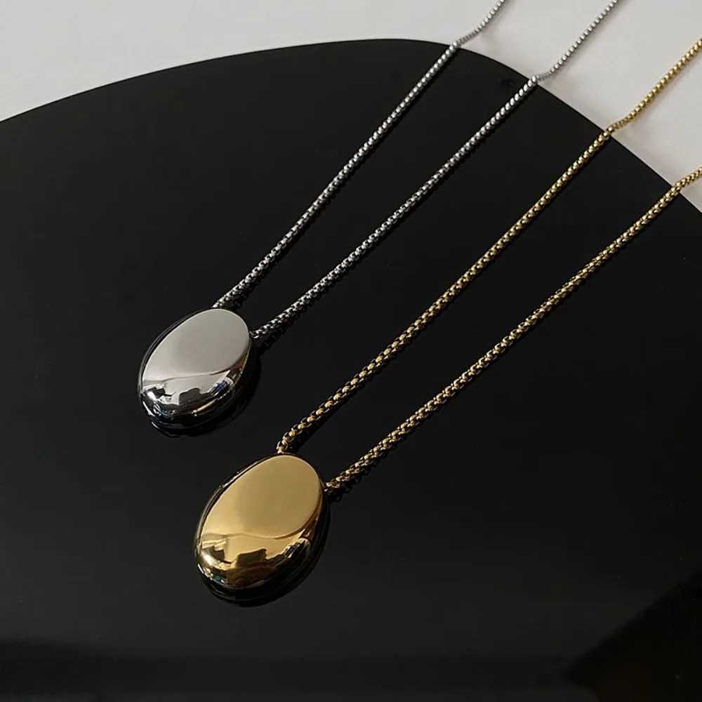 Gold/Silver Plated Oval Bean Pendant Necklace, Box Chain Minimalist Necklace for Women
Gold/Silver Plated Oval Bean Pendant Necklace, Box Chain Minimalist Necklace for Women