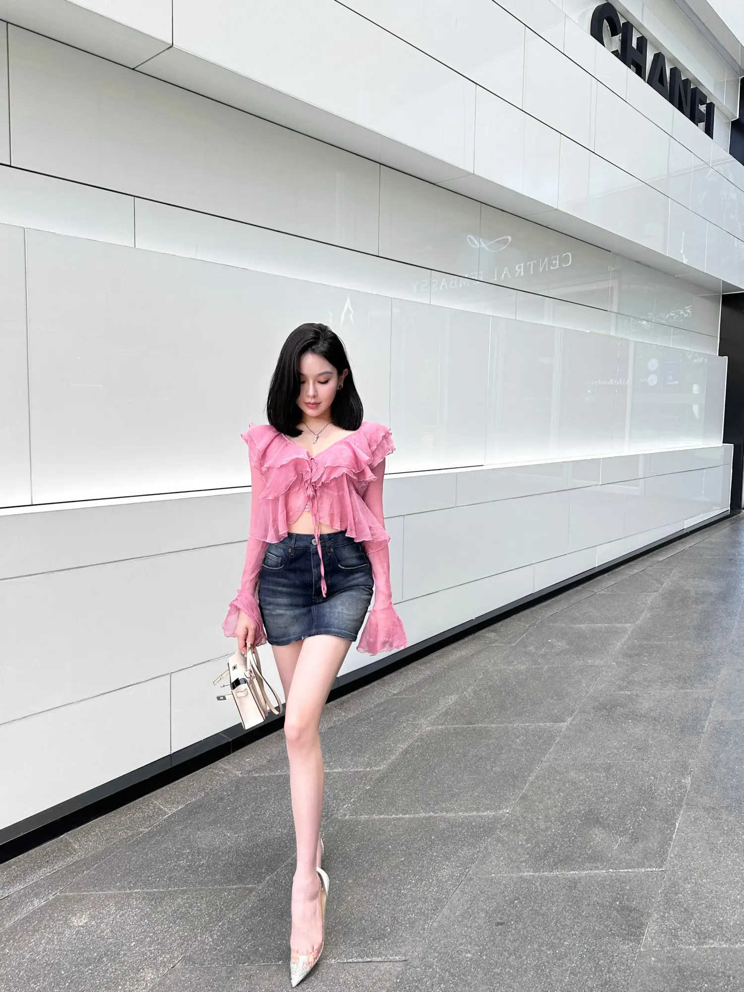 Woppei Early Spring Faionable Versatile High Waist Workwear Denim Skirt for Young Women Commute Pure Color A-Line Skirt
Woppei Early Spring Faionable Versatile High Waist Workwear Denim Skirt for Young Women Commute Pure Color A-Line Skirt