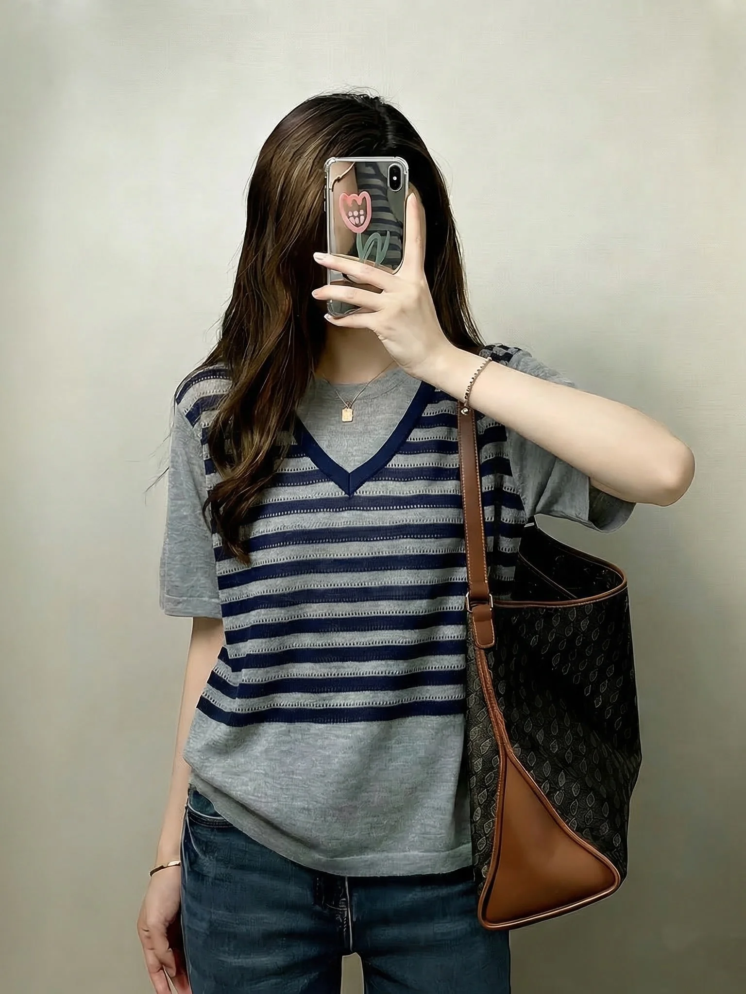Summer New plus Size Women's T-Shirt Striped Vest Top Short Sleeve Comfortable Lazy Style Korean Fashion Commute Style
Summer New plus Size Women's T-Shirt Striped Vest Top Short Sleeve Comfortable Lazy Style Korean Fashion Commute Style